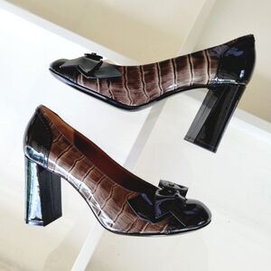 Marc Jacobs Jelly Croc Grigio Medio Bow Tie Heels Size 6.5